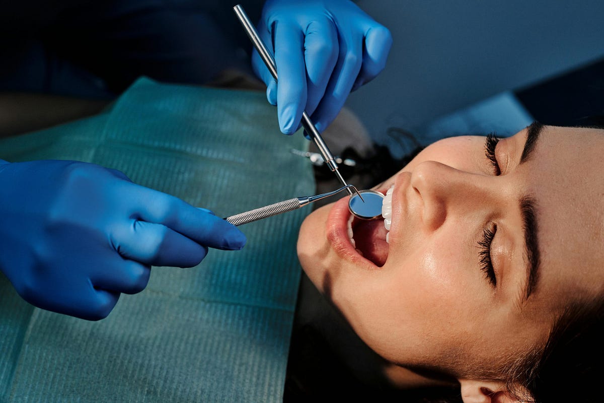 A Brighter Smile Journey: How to Choose the Right Dental Practice ? | by Floordental | Jun, 2025 | Medium