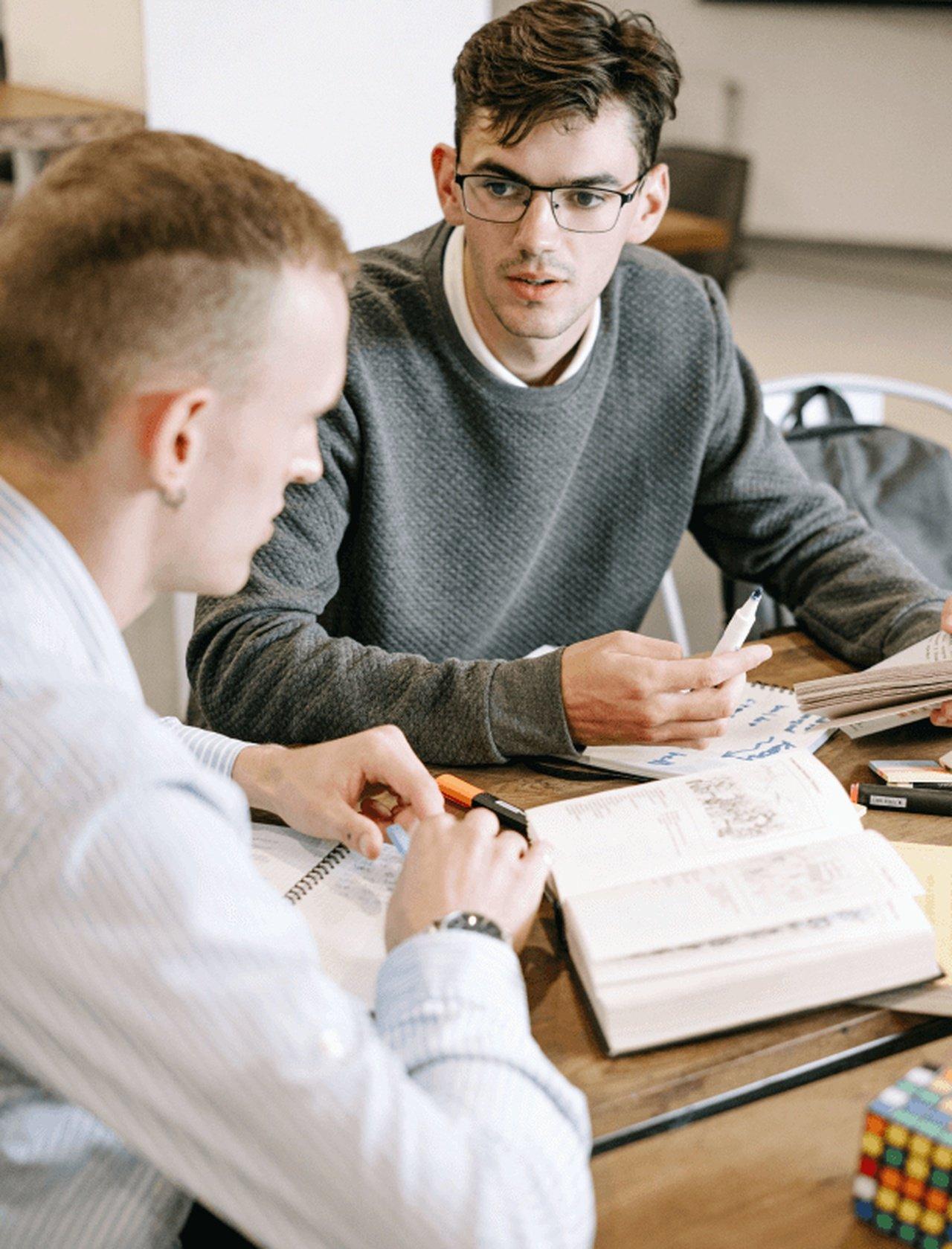 What’s Driving Companies To Outsource CFO Services For Strategic Growth? | Articles | lucasthomasdigital | Gan Jing World - Technology for Humanity | Video & Movie Streaming